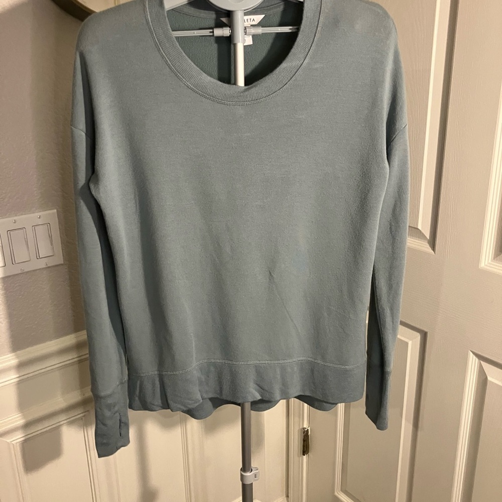 Athleta Women's Light Blue Crew Neck Sweater